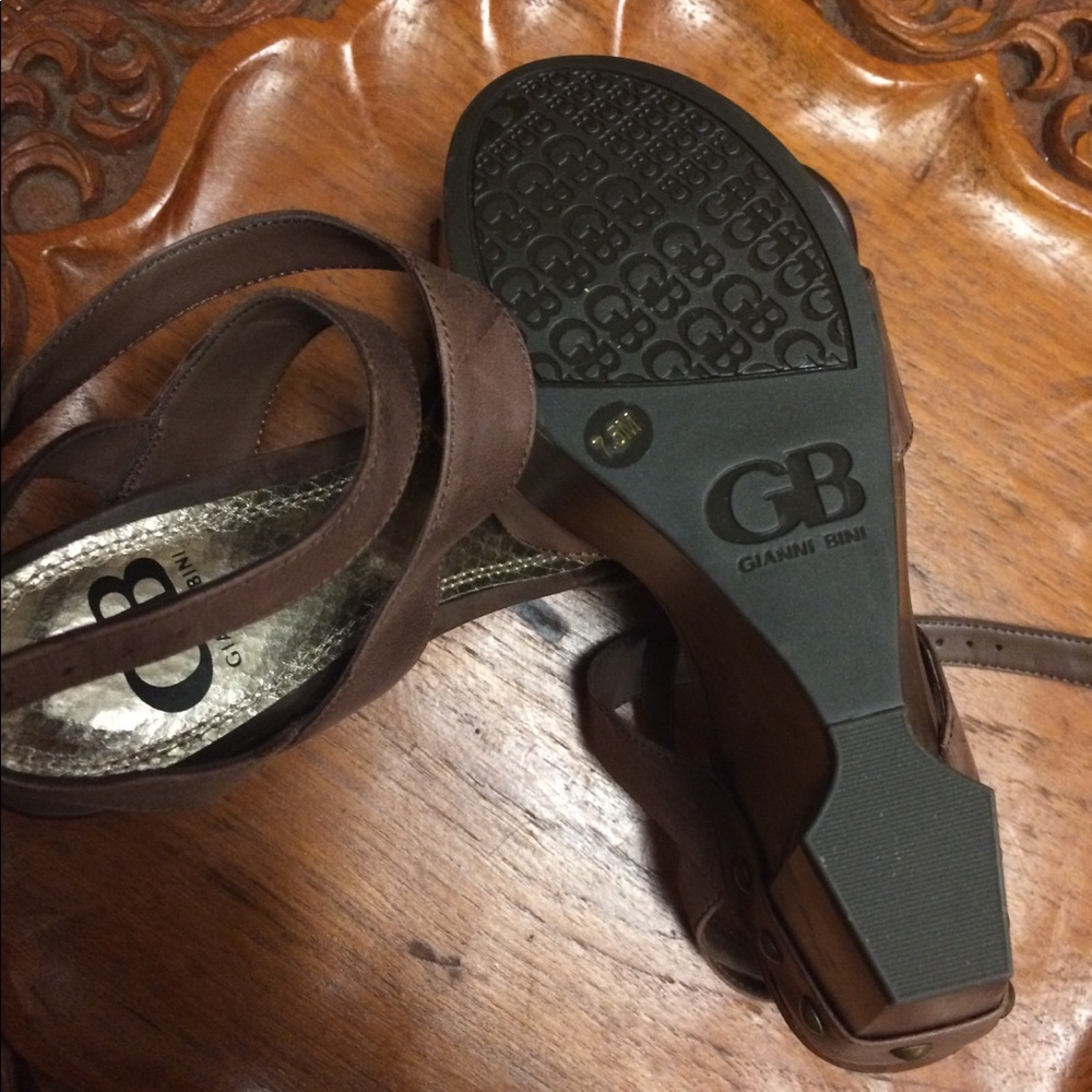 Shoes - Picture 3 of 3